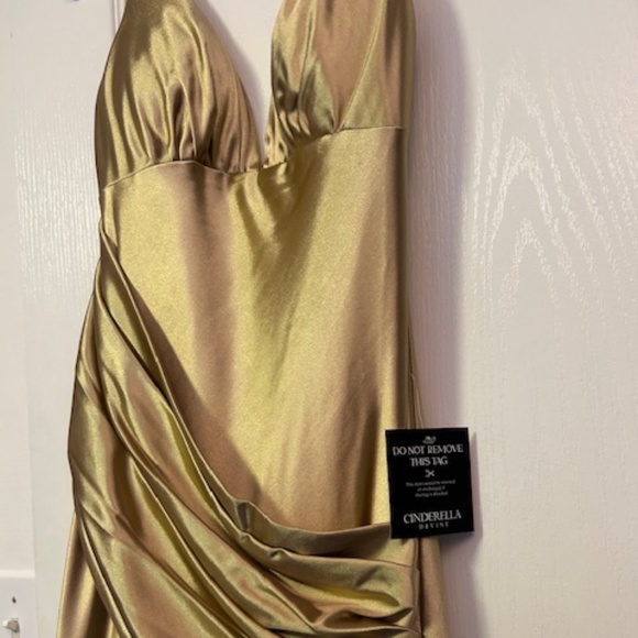 {Ladivine} Cinderella Divine Gold Fitted Satin Dress -S- NWT - Picture 5 of 13